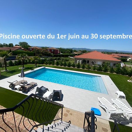 Studio Chez L'Habitant Avec Piscine Commune Grieges Esterno foto