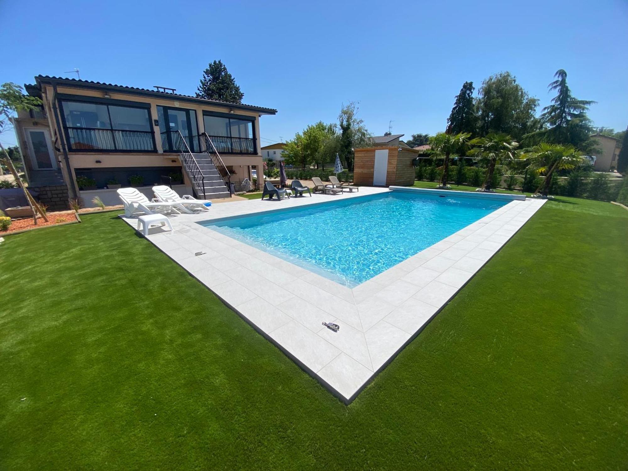 Studio Chez L'Habitant Avec Piscine Commune Grieges Esterno foto